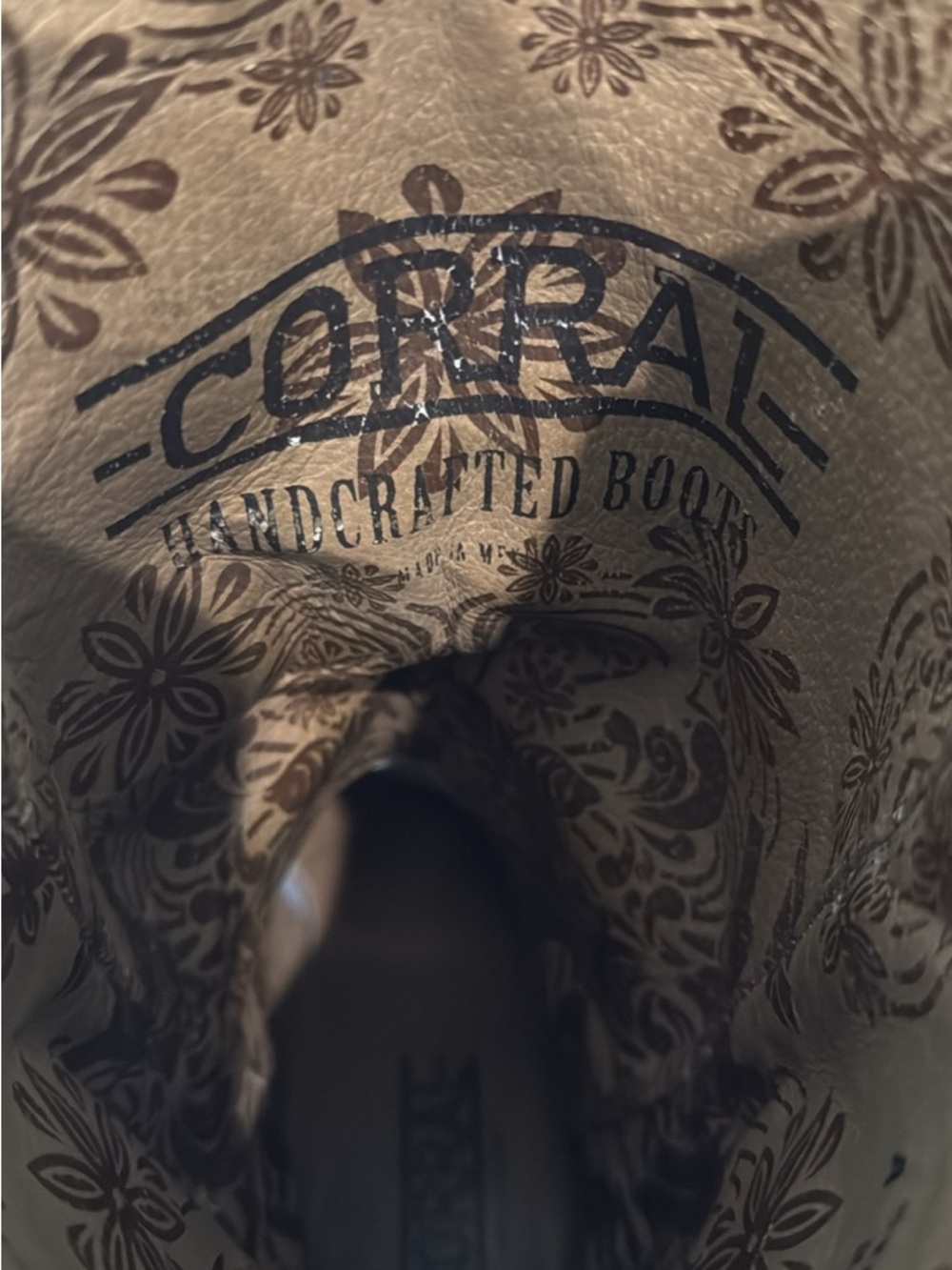 Corral Brown Embroidered Floral Western Heeled Boots - Picture 3 of 7